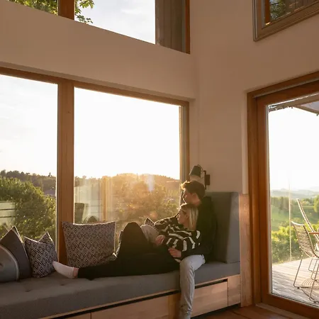 Steirerblicke - Winzerhaeuser An Der Suedsteirischen Weinstrasse * Glanz an der Weinstraße