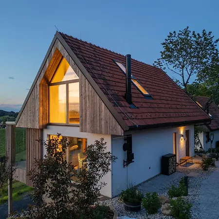 Steirerblicke - Winzerhaeuser An Der Suedsteirischen Weinstrasse * Glanz an der Weinstraße