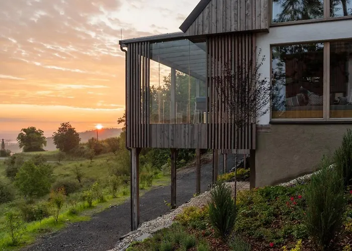 Steirerblicke - Winzerhaeuser An Der Suedsteirischen Weinstrasse * Glanz an der Weinstraße