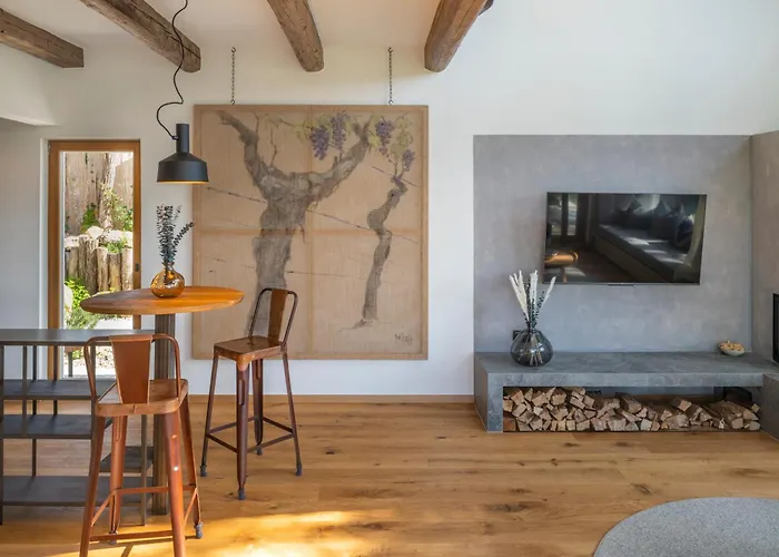 Steirerblicke - Winzerhaeuser An Der Suedsteirischen Weinstrasse *